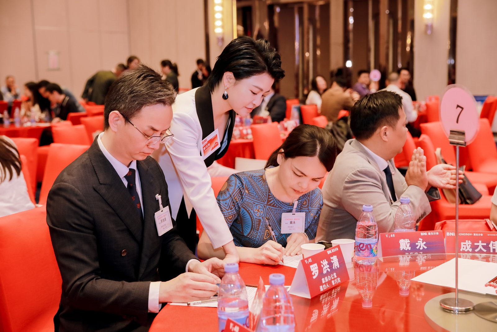 BNI盈生分会第十届商机开放日多方共盈，聚势现场